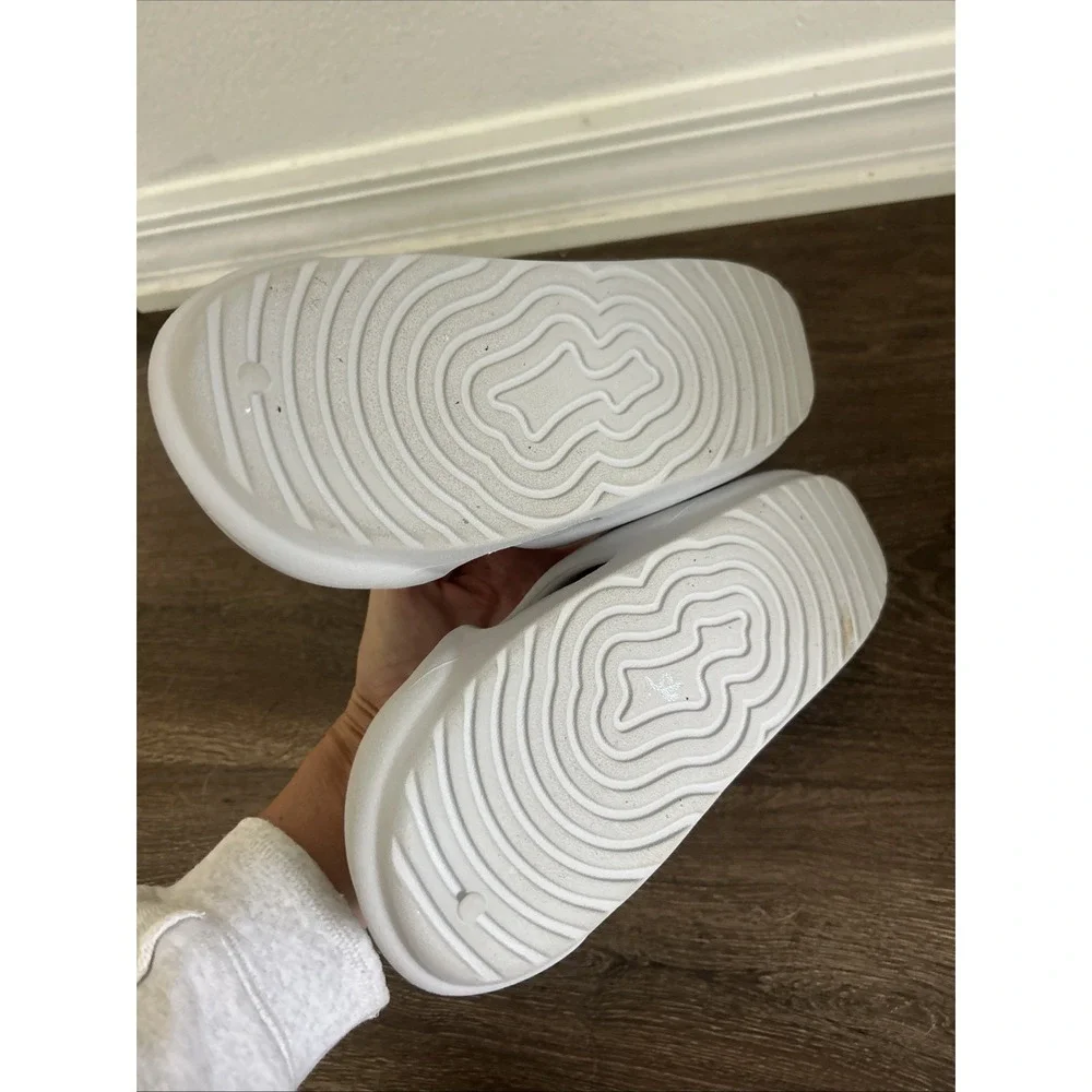 SKYLRK Beach Slide Factory Grey SLF003-1006-11‎  Bieber MINT Never Worn